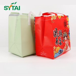 Bolsas de papel para llevar impresas personalizadas al por mayor